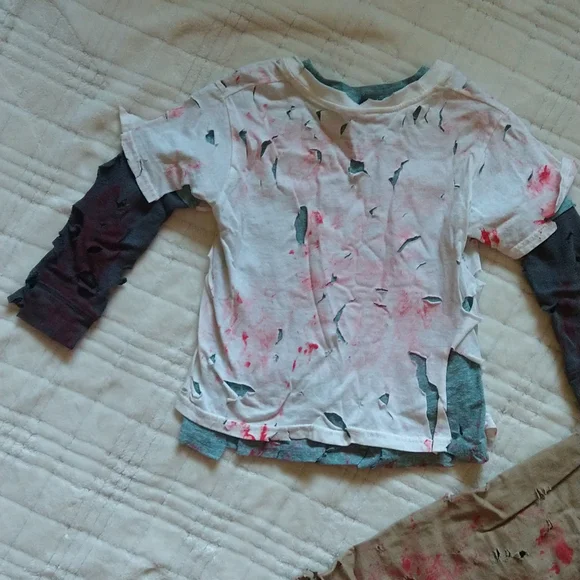 SIZE 4-5: Zombie Halloween Costume - Picture 6 of 9